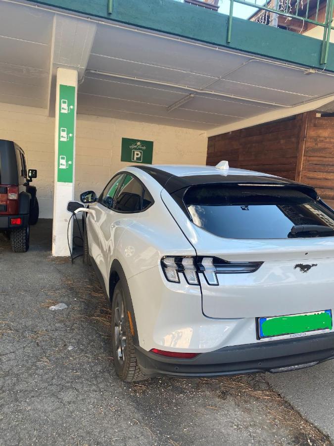 Hotel Panda Cortina- Ricarica Auto Elettriche Cortina dʼAmpezzo Exteriér fotografie