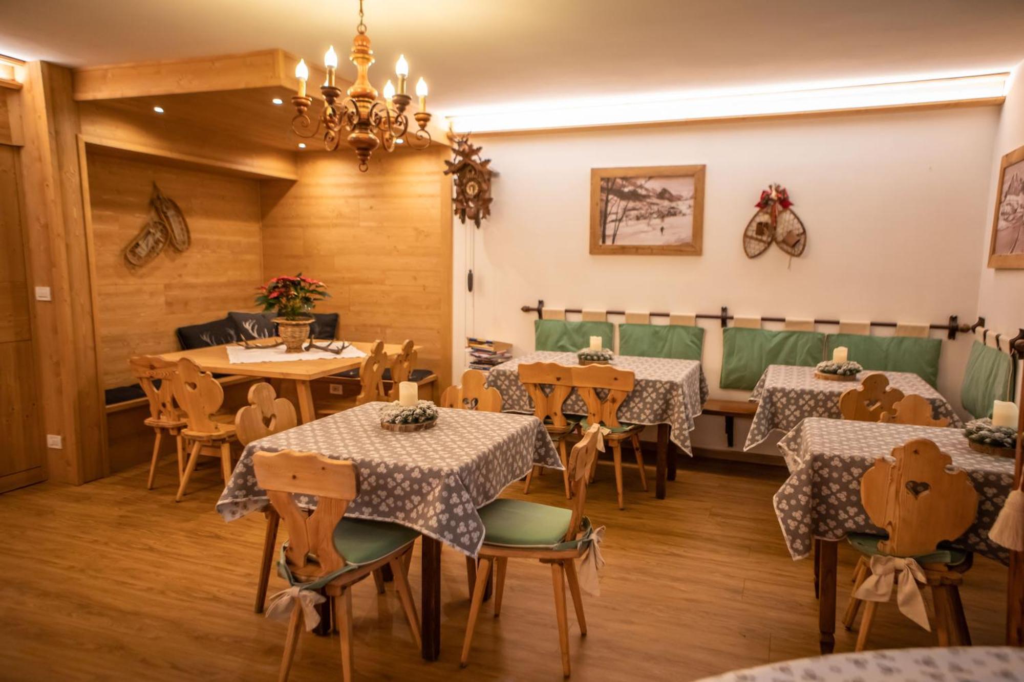Hotel Panda Cortina- Ricarica Auto Elettriche Cortina dʼAmpezzo Exteriér fotografie